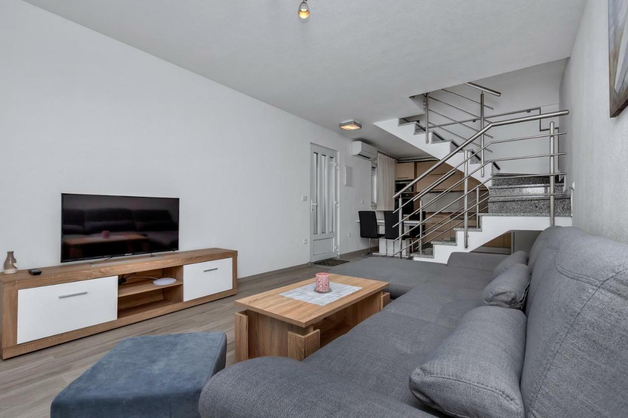 Apartmani R&B Radalj Makarska Luaran gambar