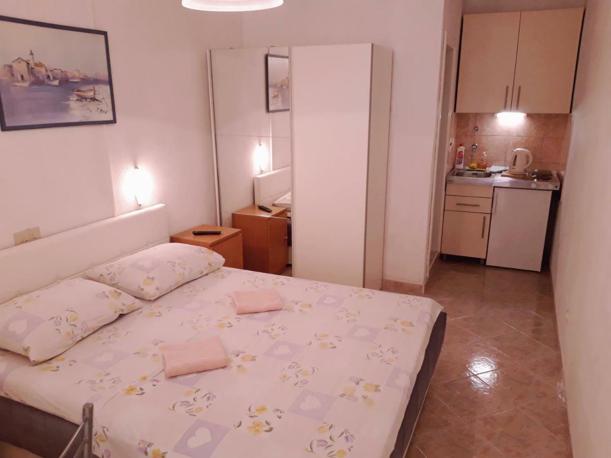 Apartmani R&B Radalj Makarska Luaran gambar